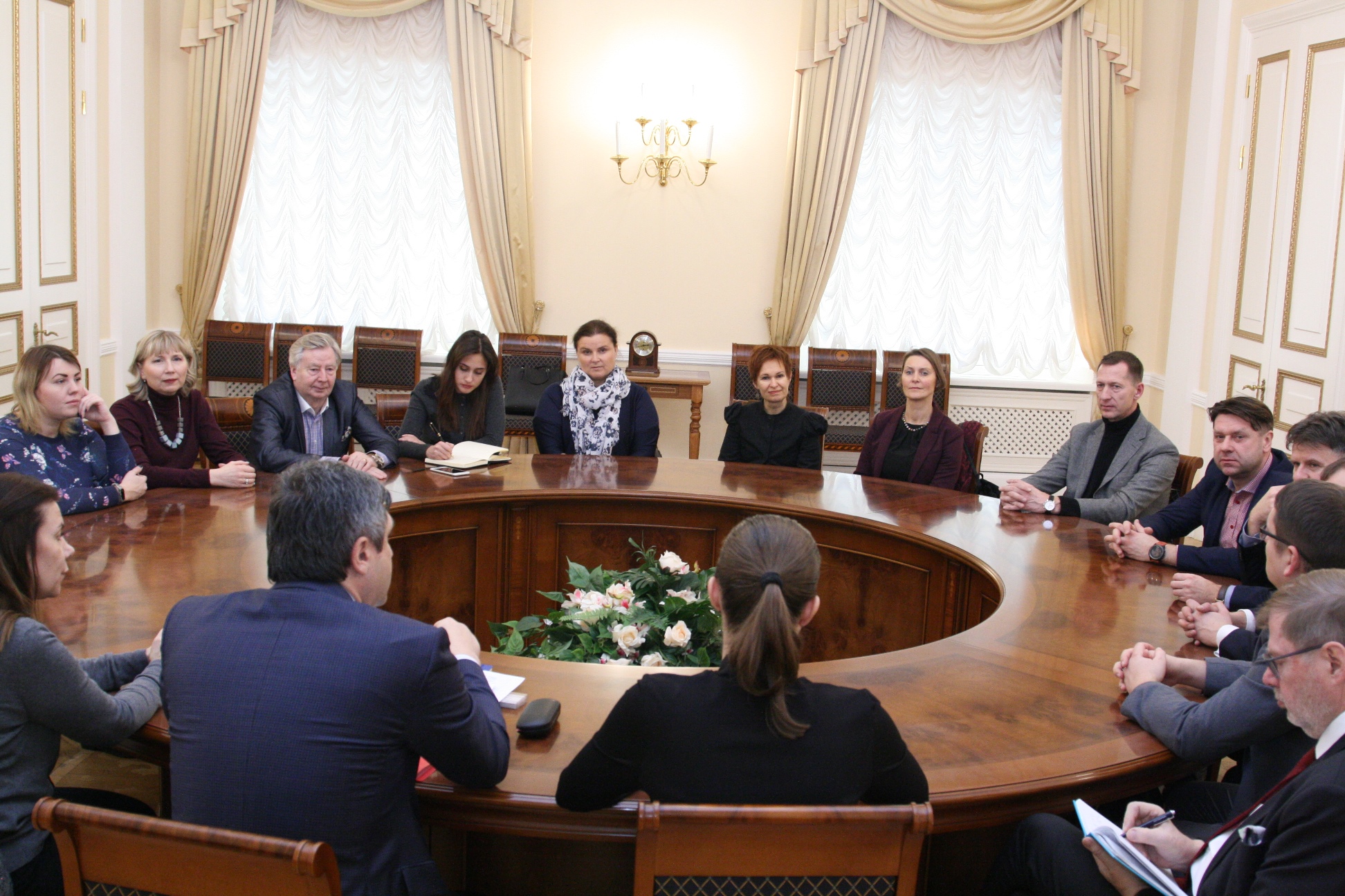 комитет по внешним связям санкт-петербурга фото. комитет по внешним. комитет по внешним. председатель комитета по внешним связям санкт-петербурга. комитет по внешним связям спб.